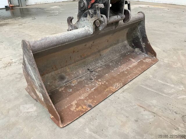 мини-экскаватор Kubota U 56-5