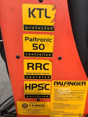 Autožeriav Palfinger PK 13001K A 4 FF mit Aufnahme