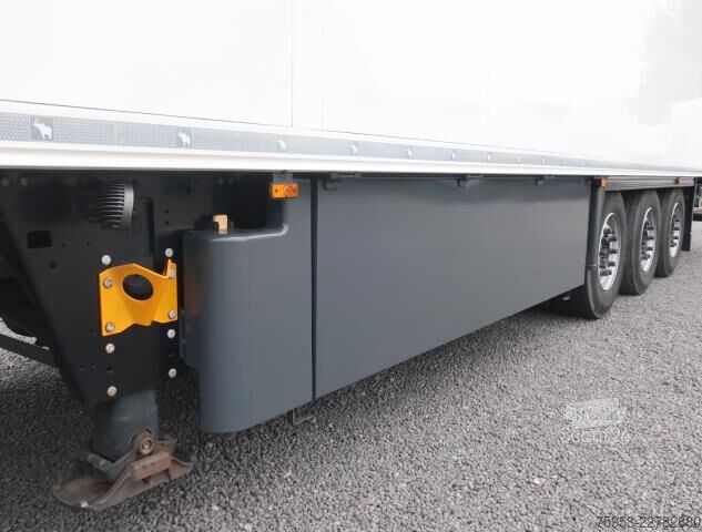 Рефрижераторный полуприцеп Schmitz Cargobull SKO 24 Doppelstock Ladebordwand Lift Vector HE19
