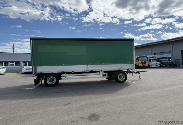 Avoin perävaunu pressulla  UE 18 Plane / Swiss-Vehicle