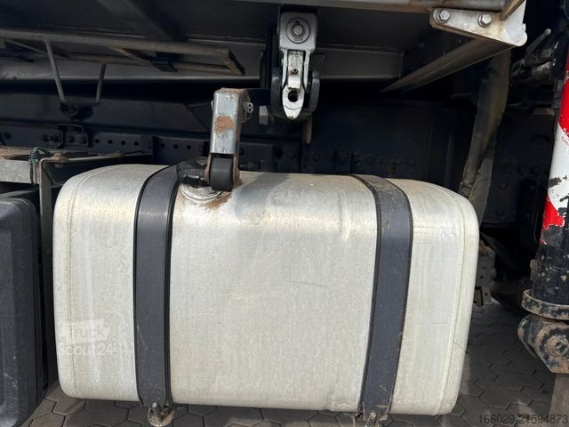 Trīspusējs kravas pašizgāzējs MERCEDES-BENZ Axor 1833 4x4 HAD Dreiseitenkipper mit MGK Kran