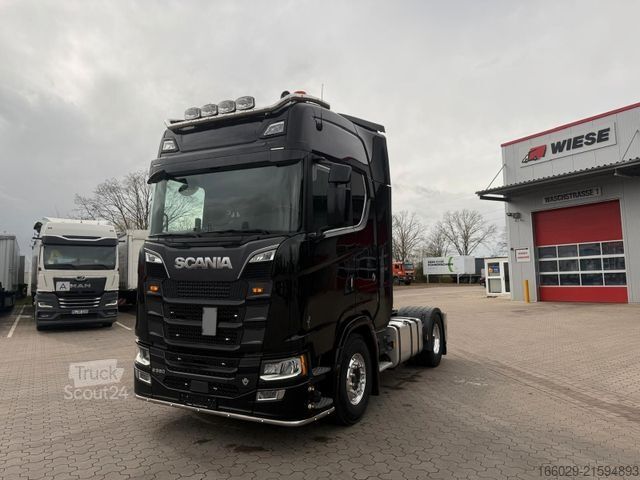 Standard nyergesvontató SCANIA S 580 V8 Twistlocks Schausteller