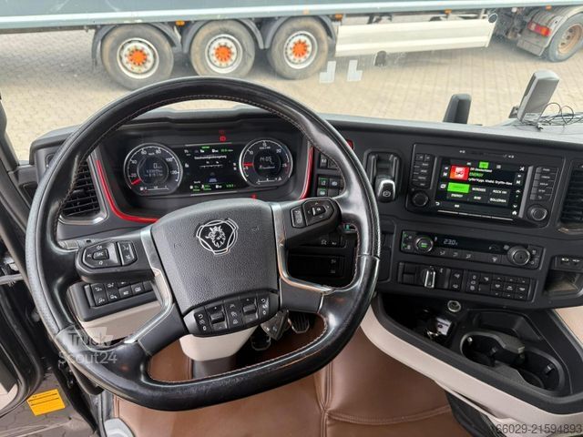 Standard nyergesvontató SCANIA S 580 V8 Twistlocks Schausteller