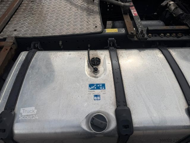 Standard nyergesvontató SCANIA S 580 V8 Twistlocks Schausteller