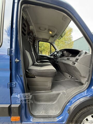 Φορτηγό Iveco Daily - DoKa - 121 TKm - 1. Hand