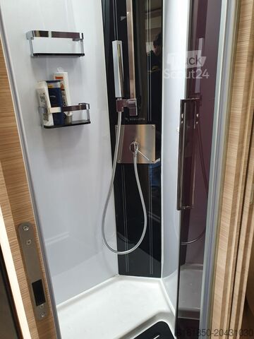 Integrovaný obytný automobil Mobilvetta K-Yacht Tekno Line 90