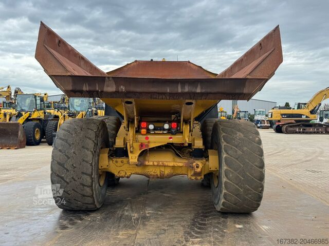 Camion basculant Caterpillar 735C - CAT Rebuild transmission