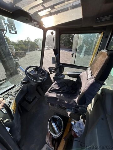 Chariots élévateurs diesel Kalmar DCG160-12