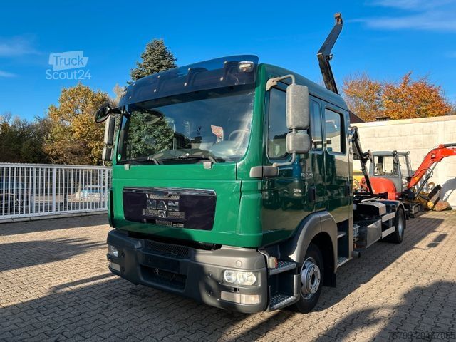 Camião porta-contentores de gancho MAN 12.250 Doppelkabine Abroller