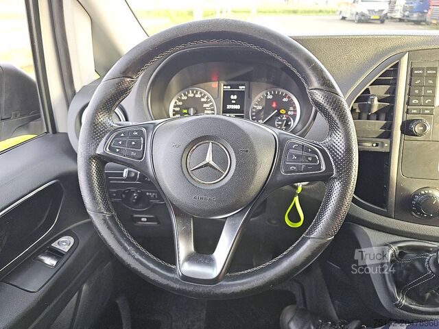 Bestelauto MERCEDES-BENZ VITO 111 Lang
