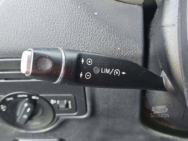 Bestelauto MERCEDES-BENZ VITO 111 Lang