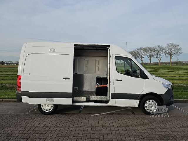 High-roof van MERCEDES-BENZ SPRINTER 316 L2H2 Mbux RWD!