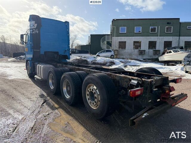 Șasiu cu cabină Volvo FH16 8x4 tridem chassis repair object