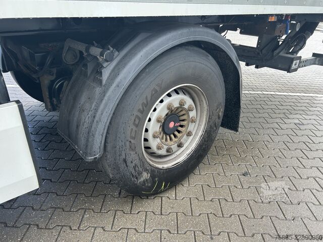 βαλίτσα Krone Cool Liner / IsoBox - Damage - Schaden / Loadli...