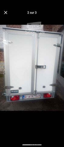 Przyczepa furgonowa Hapert Sapphire