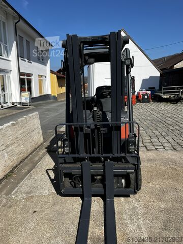 Viličar Linde H20T