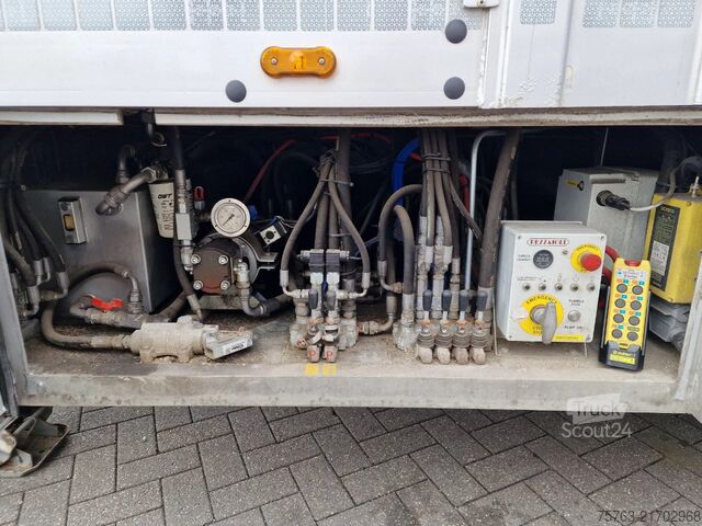 Transport de bétail Pezzaioli 1/2/3/4 deck livestock - Water & Ventilation - ...