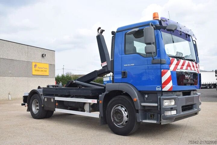 Système de bras à crochet MAN TGM 18.290