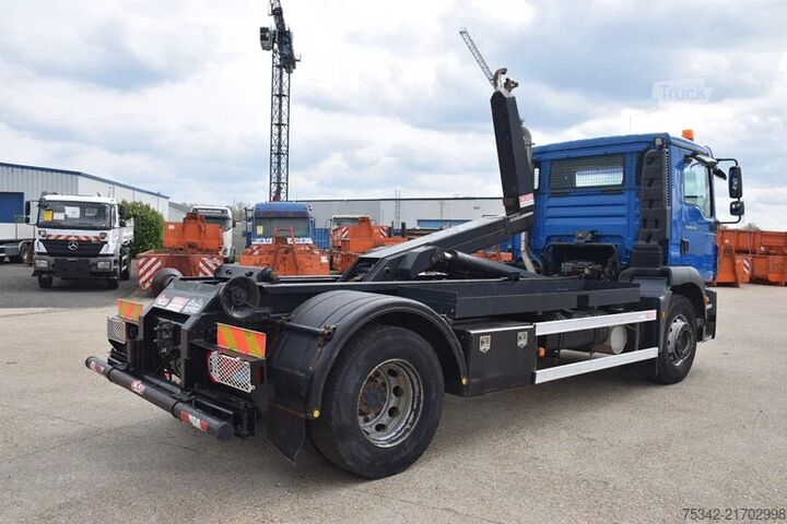 Système de bras à crochet MAN TGM 18.290