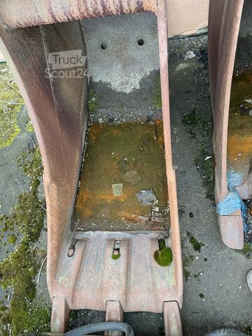 Lánctalpas kotrógép New Holland Kobelco E215