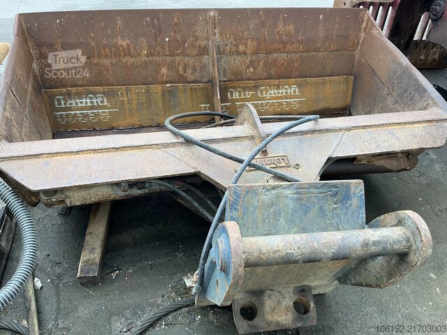 Lánctalpas kotrógép New Holland Kobelco E215