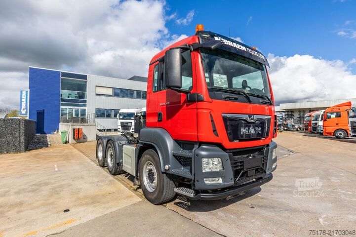 Camion-benne avec grue MAN TGS 26.420 BLS-6x2/4+ EPSILON Q200Z