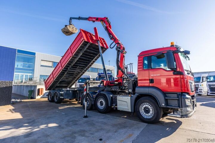 Camion-benne avec grue MAN TGS 26.420 BLS-6x2/4+ EPSILON Q200Z