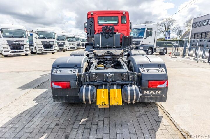 Camion-benne avec grue MAN TGS 26.420 BLS-6x2/4+ EPSILON Q200Z