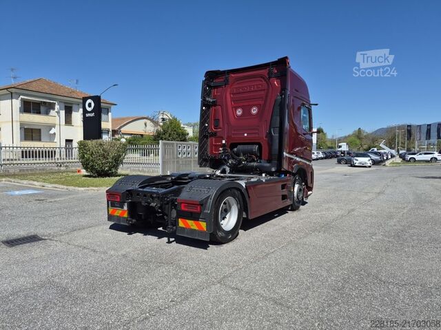 Autotractor FORD TRUCKS F-MAX 4X2 GCW 3,6 Ton