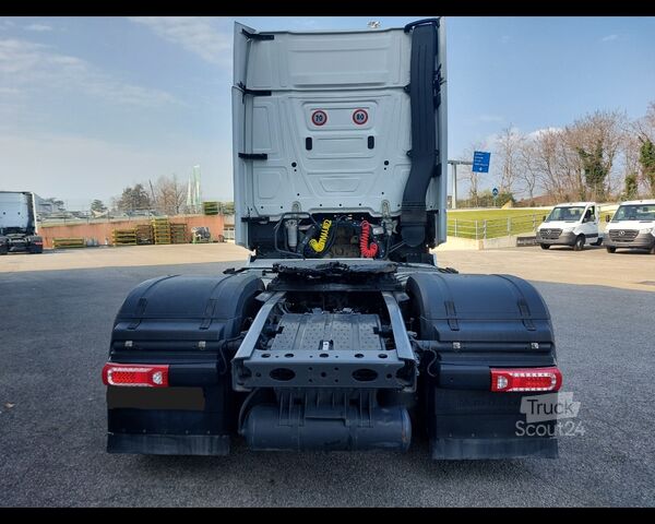 Standard nyergesvontató MERCEDES-BENZ Actros L 18 4x2 - Actros L 1848 LS 4x2