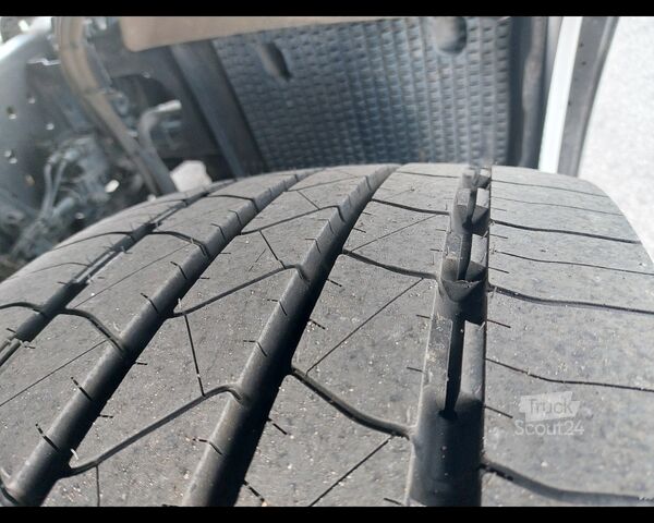 Standard nyergesvontató MERCEDES-BENZ Actros L 18 4x2 - Actros L 1848 LS 4x2