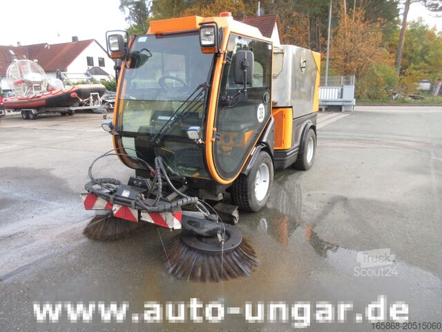 Fejemaskine Nilfisk CR3500 Geräteträger Kommunalfahrzeug 4x4