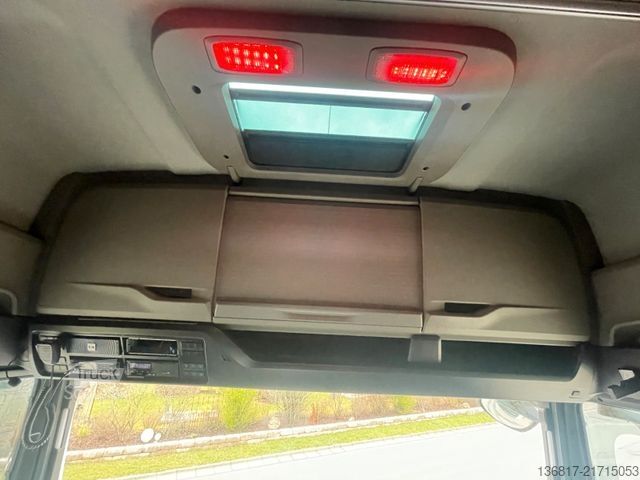 Standardni tegljač MAN TGX 18.510 4x2 LL Individual Tempomat vollverspo