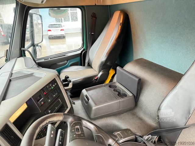 Valníkový nákladní automobil s plachtou VOLVO FM 330 I-Shift hydraulische Seitenwand