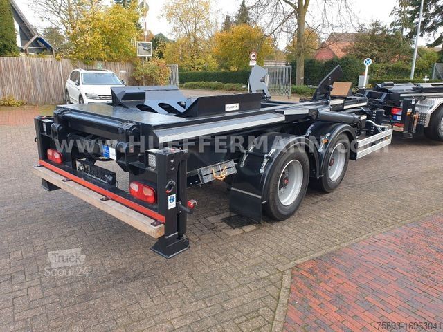 Roll-off tipper truck MAN TGS 35.480 8x2 velsycon ZTA 35 Silosteller