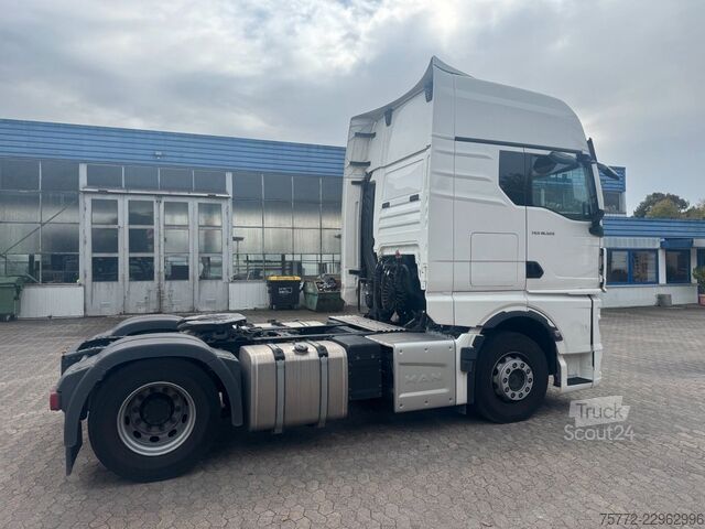 Standard SZM MAN TGX XXL 18.520 4x2 LL SA