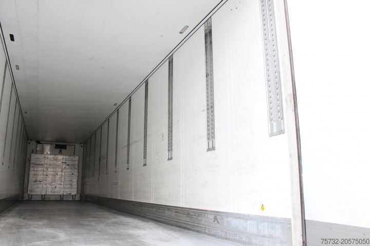 Félpótkocsi SCHMITZ Thermo King SLXi Spectrum Bi MultiTemp DS Strom