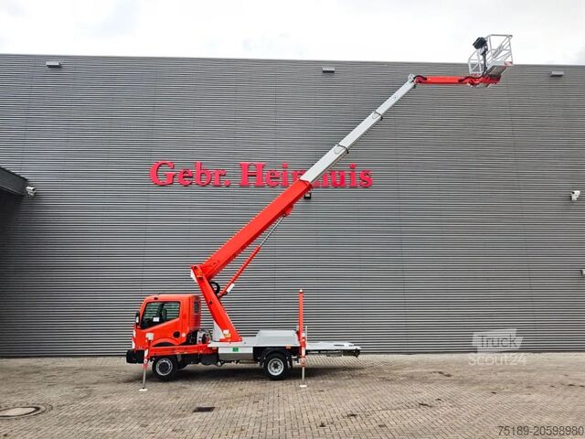 Dvižna ploščad Palfinger P210BK Nissan Cabstar 35.12 NT400