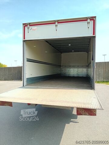 Camião caixa fechada Renault D 12 MED P4X2 240E6