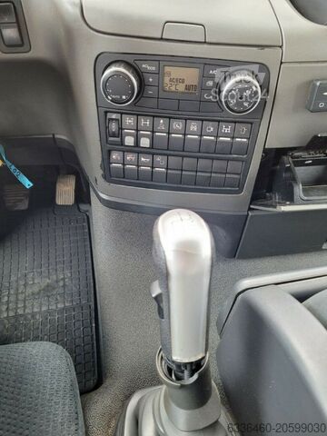 Camion basculant cu trei căi MAN TGS 26.480 6x4 BL Bordmatik AHK Klima