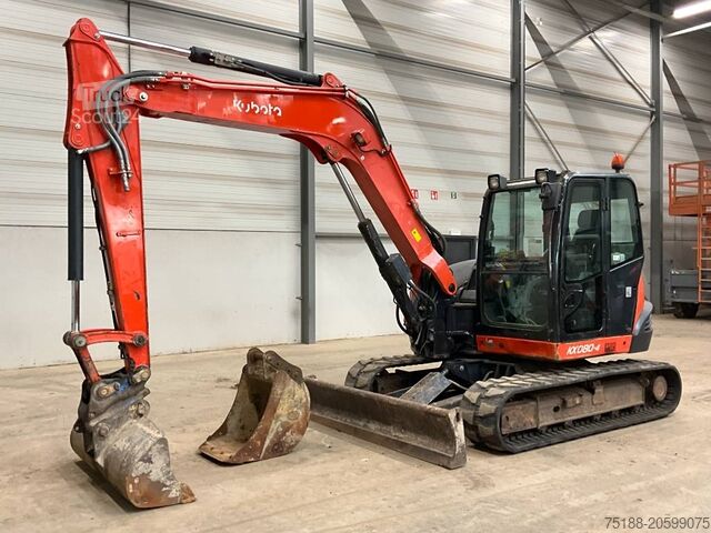 Excavadora Midi Kubota KX 080-4