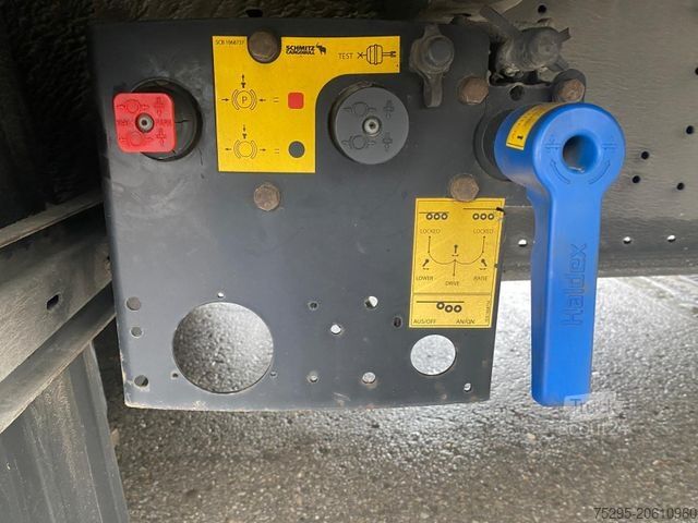 Semitrailer SCHMITZ CARGOBULL 3 Achs MEGA Curtainsider Hubdach