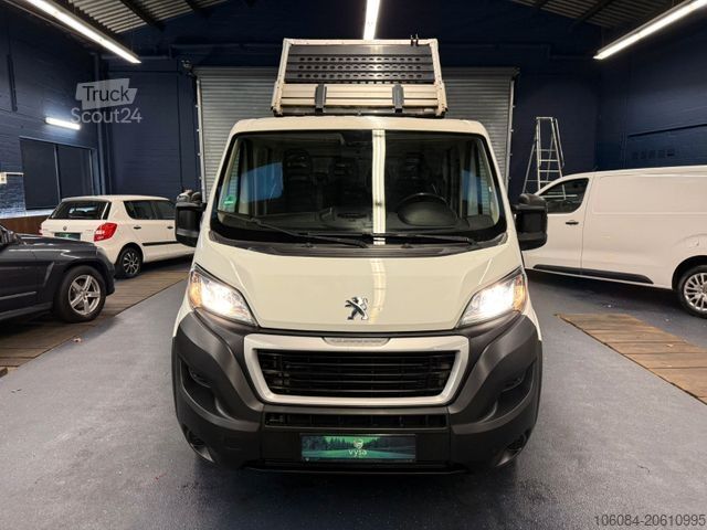Самосвален ван PEUGEOT Boxer DoKa 3 Seiten Kipper Klima AHK 3,0T 2.Hand