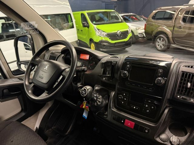 Transporter mit Kipper PEUGEOT Boxer DoKa 3 Seiten Kipper Klima AHK 3,0T 2.Hand