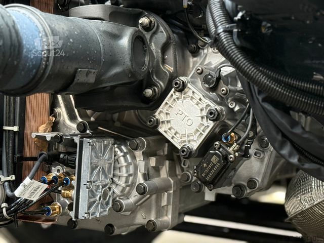 Standard SZM MAN TGX 18.520 BL SA Retarder & Nebenantrieb D30