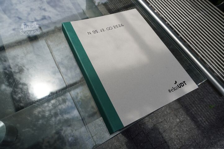 Βυτιοφόρο λυμάτων MAN TGS 35.400 8x4 E5 / HYVA HOOK LIFT 32.56