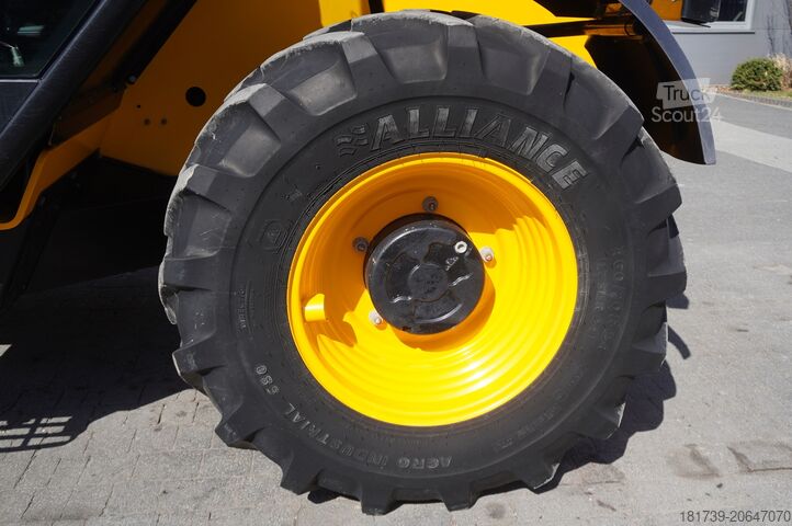 Teleskoplastare JCB 526-56 AGRI Plus / 5.6 m / joystick