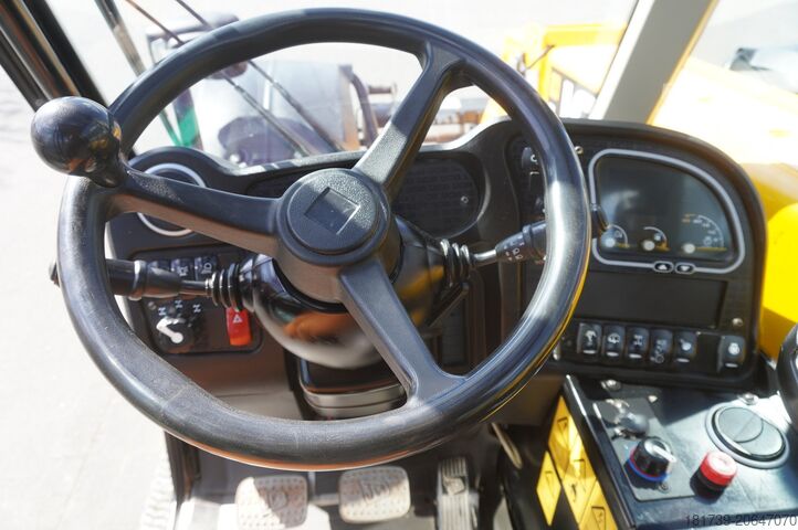 Teleskoplastare JCB 526-56 AGRI Plus / 5.6 m / joystick