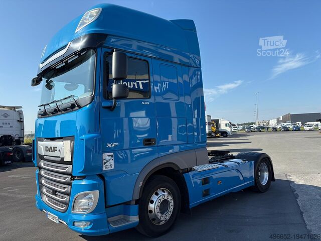 Standart traktör DAF XF 530 FT