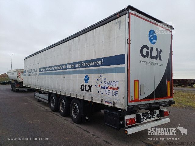 Auflieger mit Pritsche & Plane Schmitz Cargobull Curtainsider Standard Getränke